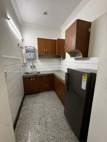 Kitchen in 1 BHK Builder Floor at Jal Vihar Colony, Sector 46 – for Rent