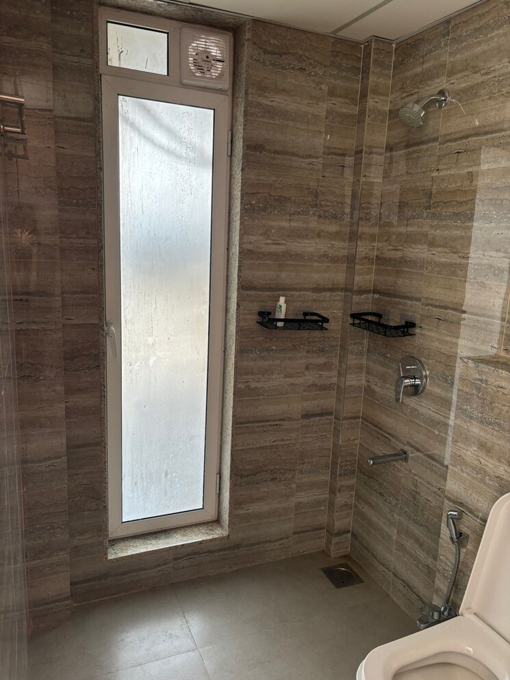 Bathroom, wadhwa-pristine 2 Bedroom 780 Sq.Ft. Apartment In Matunga West Mumbai 9596436