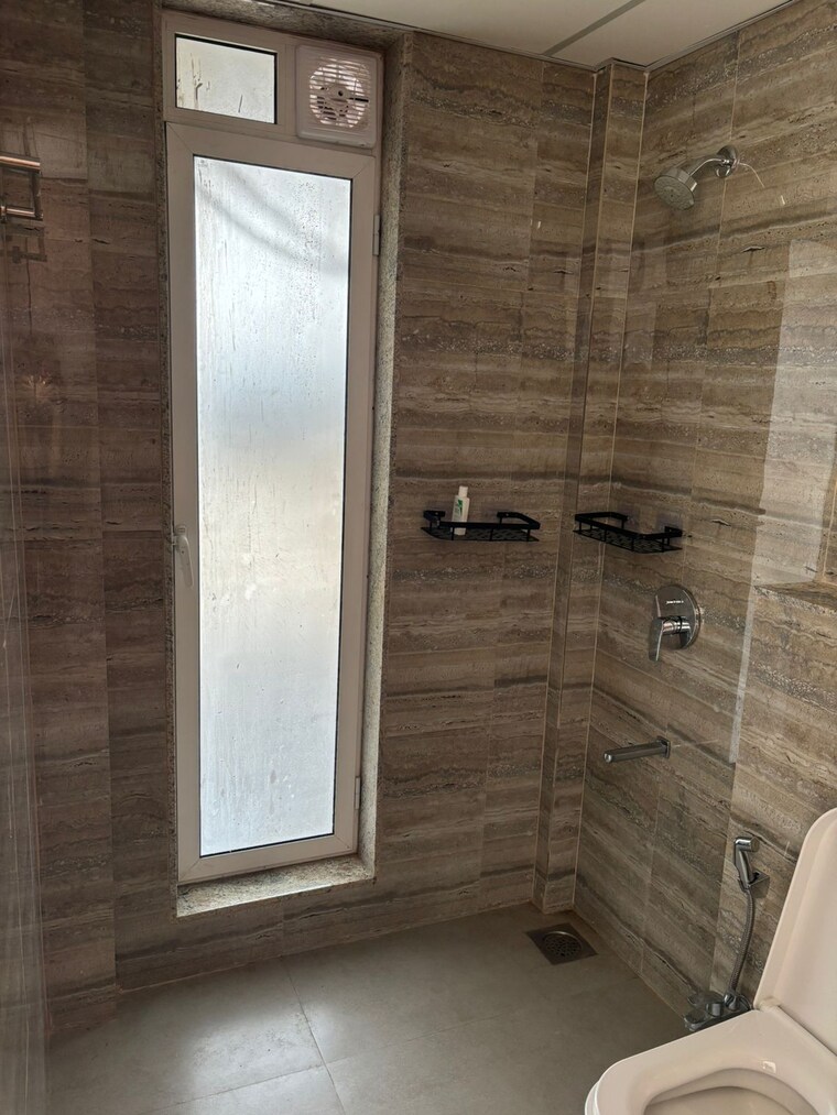 Bathroom, wadhwa-pristine 2 Bedroom 780 Sq.Ft. Apartment In Matunga West Mumbai 9596436