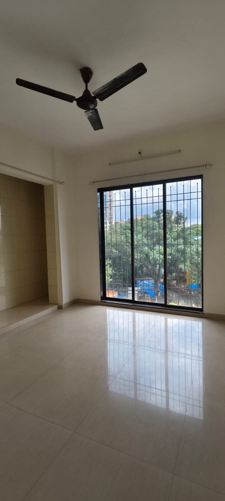 Room, madhav-palacia 1 Bedroom 450 Sq.Ft. Apartment In Ghodbunder Road Thane 9596467