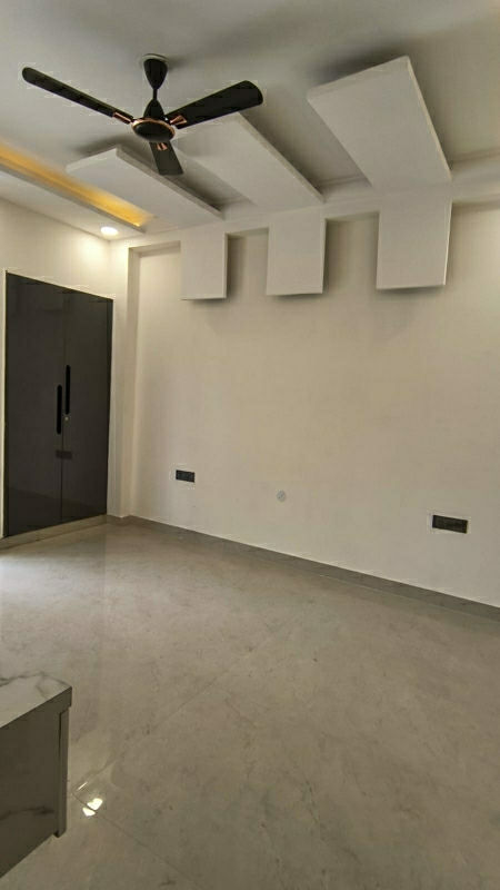 3 BHK Builder Floor For Rent in Green Fields Colony