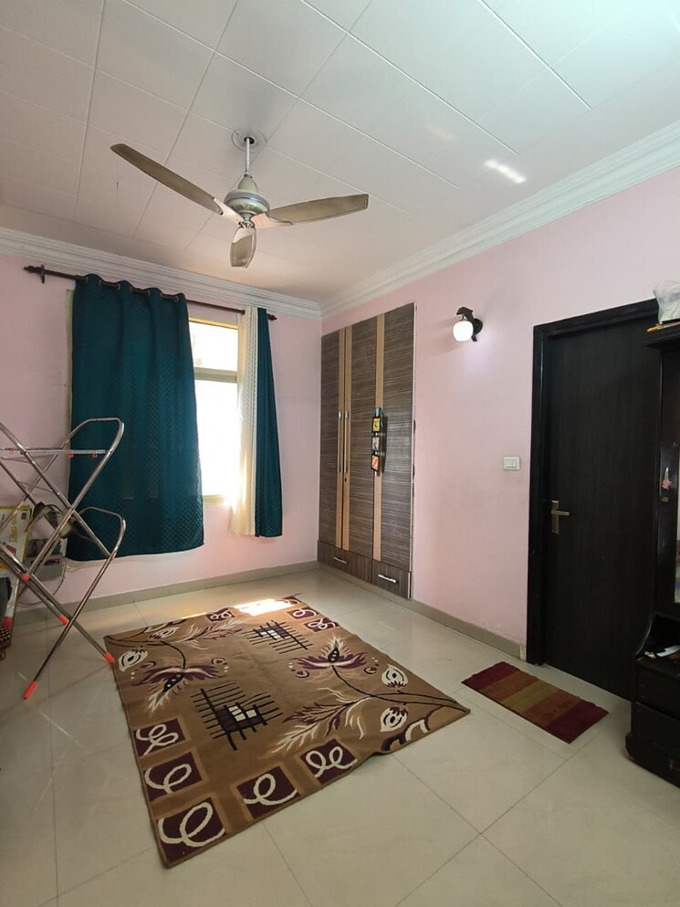 Bedroom, sector 9 dwarka 2 Bedroom 1350 Sq.Ft. Apartment In Sector 9 Dwarka Delhi 9596479