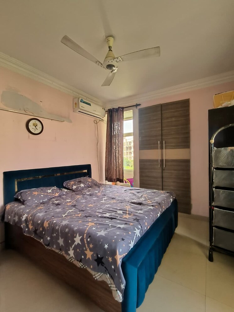 Bedroom, sector 9 dwarka 2 Bedroom 1350 Sq.Ft. Apartment In Sector 9 Dwarka Delhi 9596479