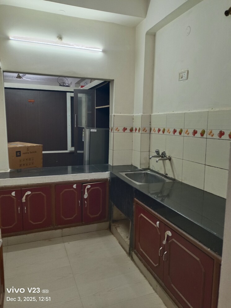 Kitchen, vaishnavi-happy-homes 3 Bedroom 1600 Sq.Ft. Apartment In Kondapur Hyderabad 9596585