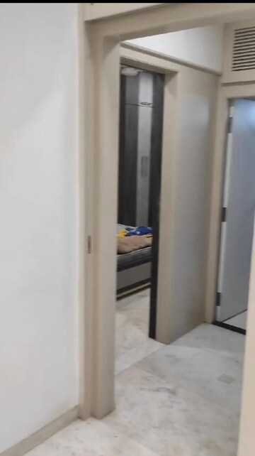 Room in 1 BHK Apartment at Riddhi Garden, Malad East – for Rent
