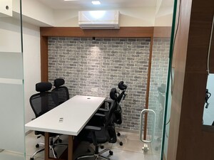  Office Space For Rent in Thaltej