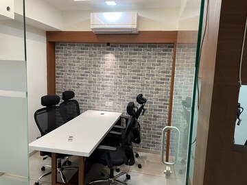  Office Space For Rent in Thaltej