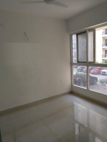 Room in 2 BHK Apartment at Signature Global Proxima, Sector 89 – for Rent