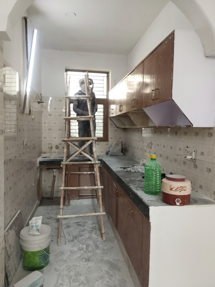 Kitchen, ashoka-enclave-faridabad 2 Bedroom 1350 Sq.Ft. Builder Floor In Sector 34 Faridabad 9596612