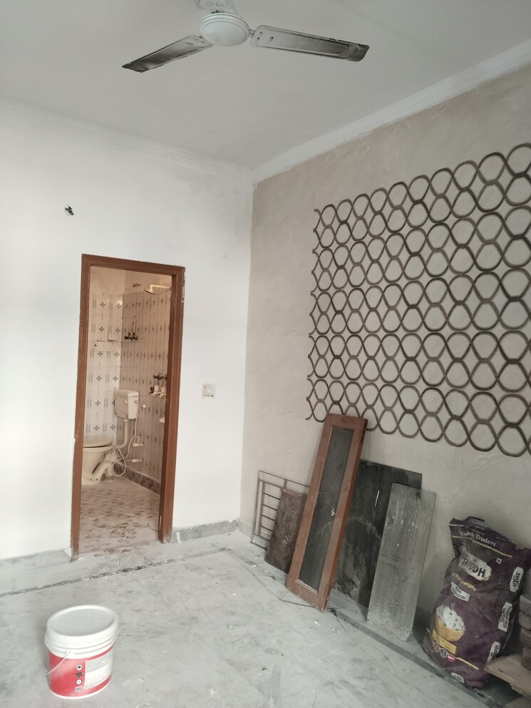 Bedroom, ashoka-enclave-faridabad 2 Bedroom 1350 Sq.Ft. Builder Floor In Sector 34 Faridabad 9596612