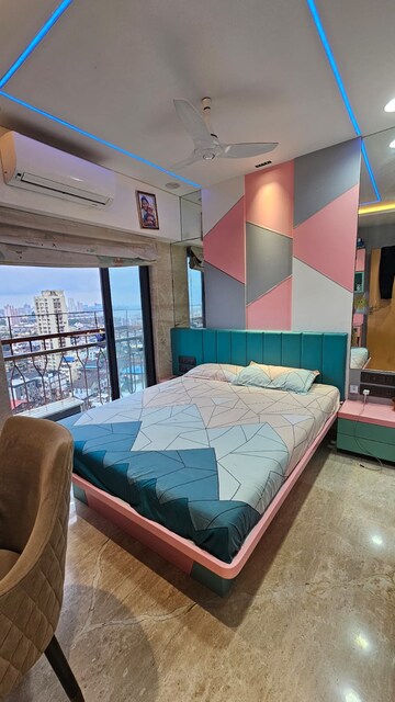 Bedroom in 2 BHK Apartment at Marine Drive – for Sale