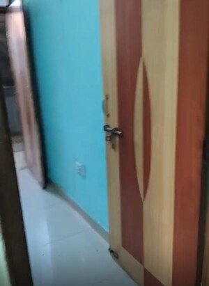 Room in 1 BHK Builder Floor at Vasundhara Sector 1 – for Rent