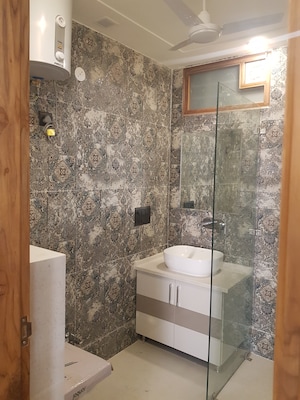 Kitchen in 4 BHK Builder Floor at Sector 85 – for Sale