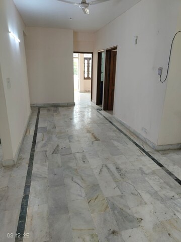 3 BHK Builder Floor For Rent in Janakpuri