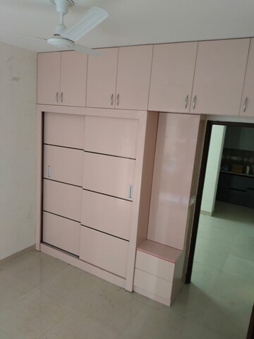 Room in 2 BHK Apartment at Signature Global Proxima, Sector 89 – for Rent