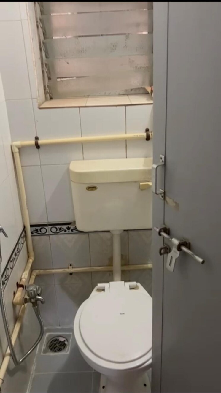 Bathroom, chitravani-chs 2 Bedroom 758 Sq.Ft. Apartment In Malad East Mumbai 9596557