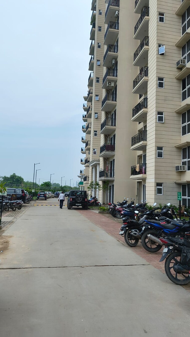 Exterior View, signature-global-proxima 2 Bedroom 685 Sq.Ft. Apartment In Sector 89 Gurgaon 9596636