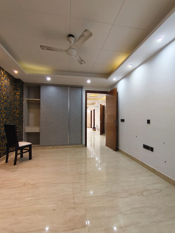 Room, saket 3 Bedroom 1800 Sq.Ft. Builder Floor In Saket Delhi 9596661