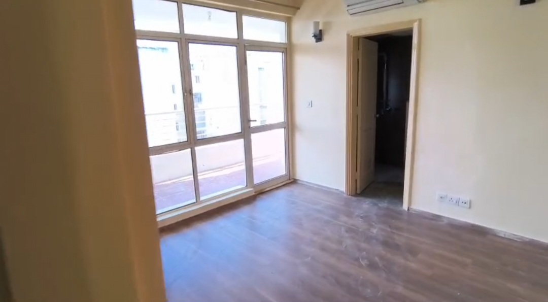 3 BHK Apartment For Rent in Raheja Vedaanta