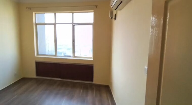 Room, raheja-vedaanta 3 Bedroom 1833 Sq.Ft. Apartment In Sector 108 Gurgaon 9596682