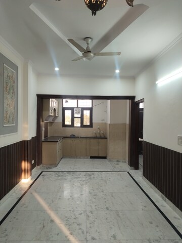 Kitchen in 3 BHK Builder Floor at Sector 37 – for Sale
