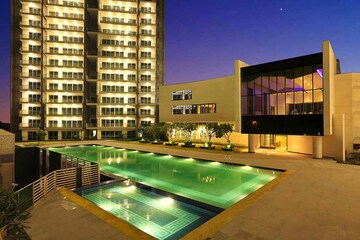 Swimming Pool in 2.5 BHK Apartment at Tata Gurgaon Gateway, Sector 112 – for Sale
