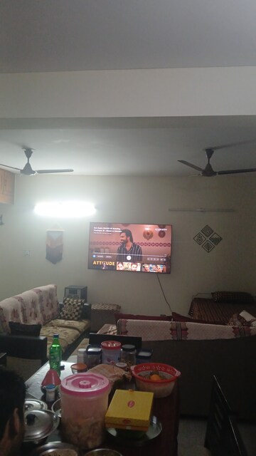 Furnished Amenities in 3 BHK Apartment at Gail Apartments, Sector 62 – for Rent