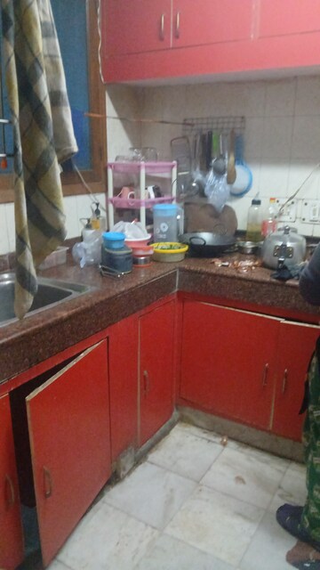 Furnished Amenities in 3 BHK Apartment at Gail Apartments, Sector 62 – for Rent