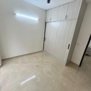 Room in 3 BHK Apartment at Signature Global Park 4 and 5, Sohna Sector 34 – for Rent