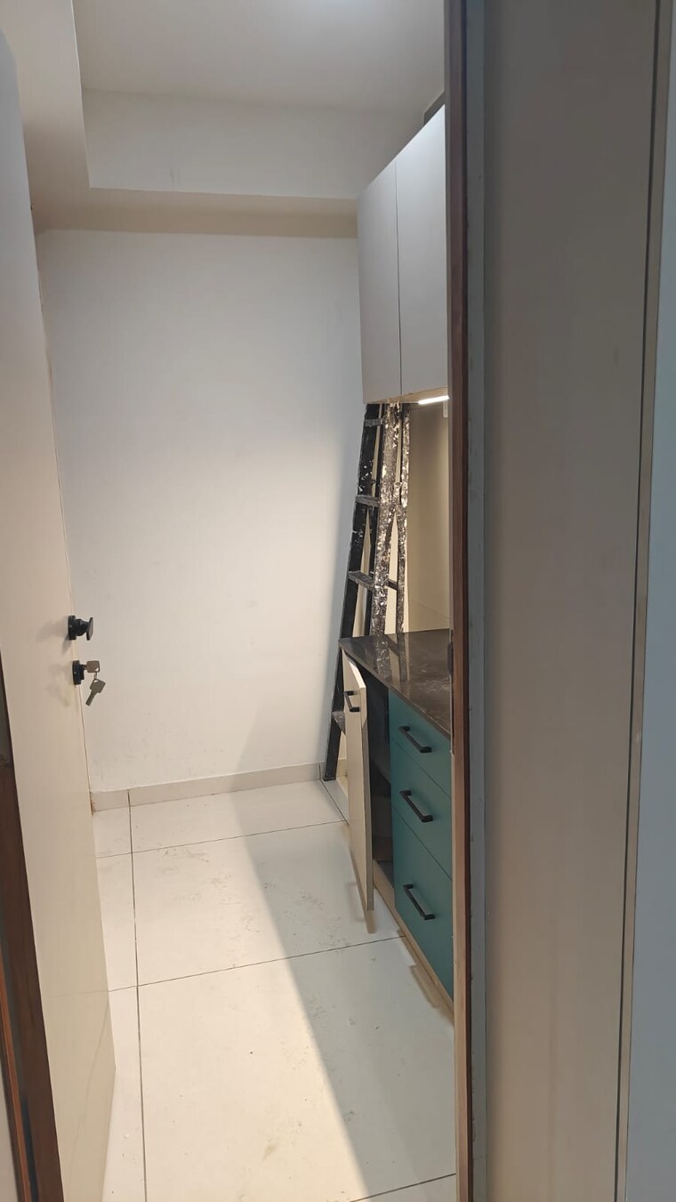 Bathroom, avirat-silver-radiance-2 Commercial Office Space 1100 Sq.Ft. In Science City Ahmedabad 9596790