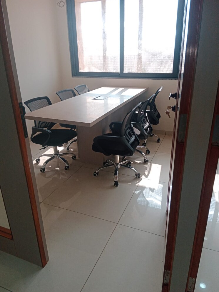 Team Area, avirat-silver-radiance-2 Commercial Office Space 1100 Sq.Ft. In Science City Ahmedabad 9596790