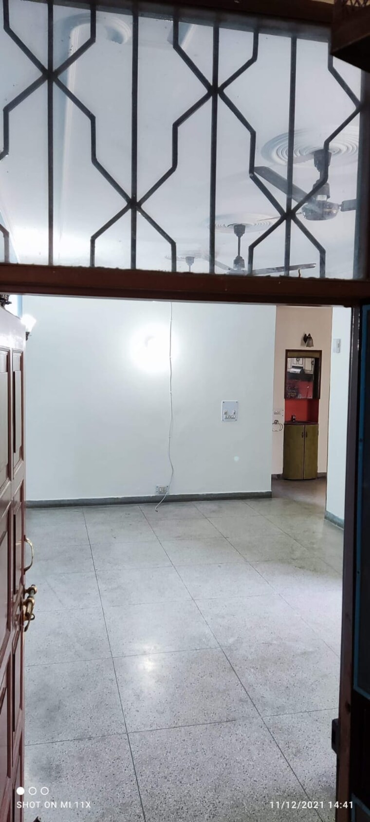 Room, sector 7 dwarka 3 Bedroom 1500 Sq.Ft. Apartment In Sector 7 Dwarka Delhi 9596784