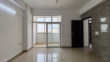 Room in 3 BHK Apartment at Amrapali Crystal Homes, Sector 76 – for Rent