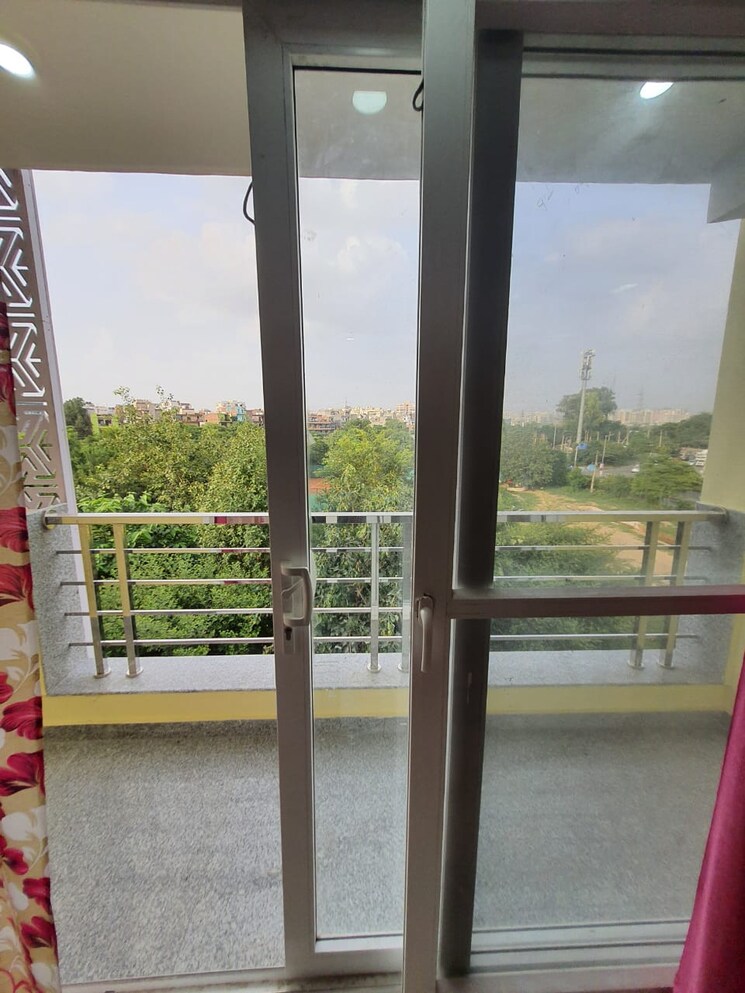 Swimming Pool, sector 45 1 RK 400 Sq.Ft. Builder Floor In Sector 45 Gurgaon 9596853