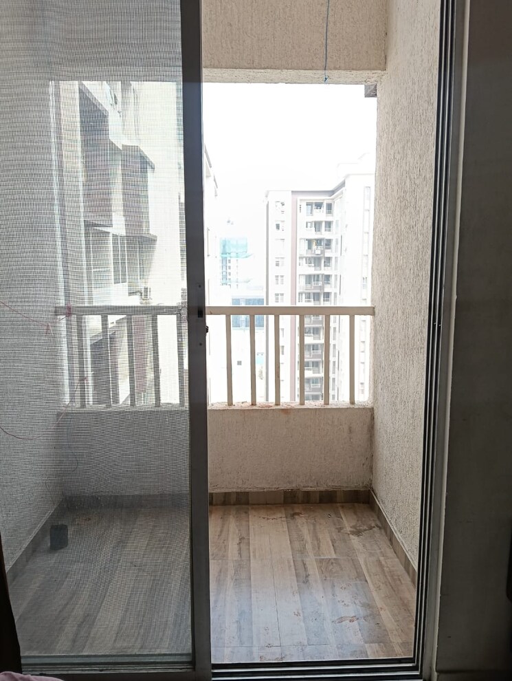Balcony, jhamtani-vision-ace-phase-1 1 Bedroom 450 Sq.Ft. Apartment In Tathawade Pune 9596841
