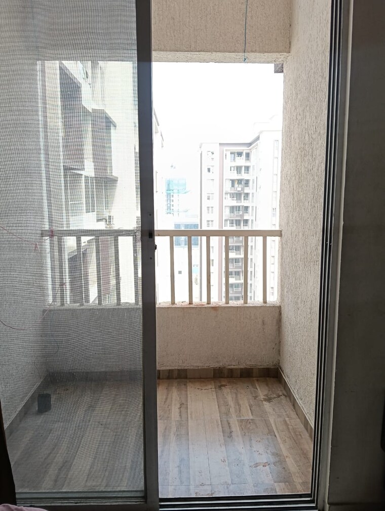 Balcony, jhamtani-vision-ace-phase-1 1 Bedroom 450 Sq.Ft. Apartment In Tathawade Pune 9596841