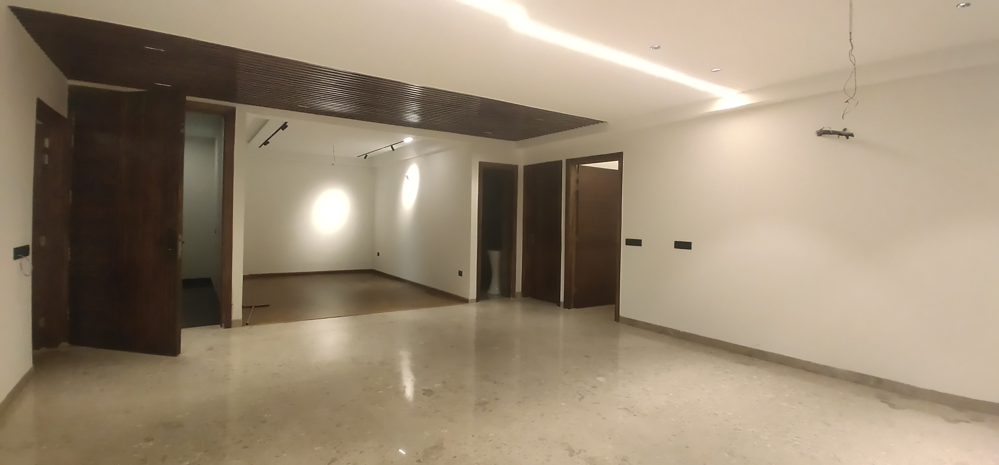 4 BHK + Servant Room Builder Floor For Sale in Sector 17