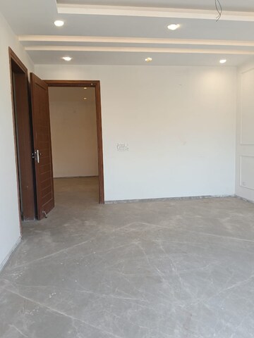 Room in 4 BHK Builder Floor at Ansal Plaza Sector-23, Sector 23 – for Sale