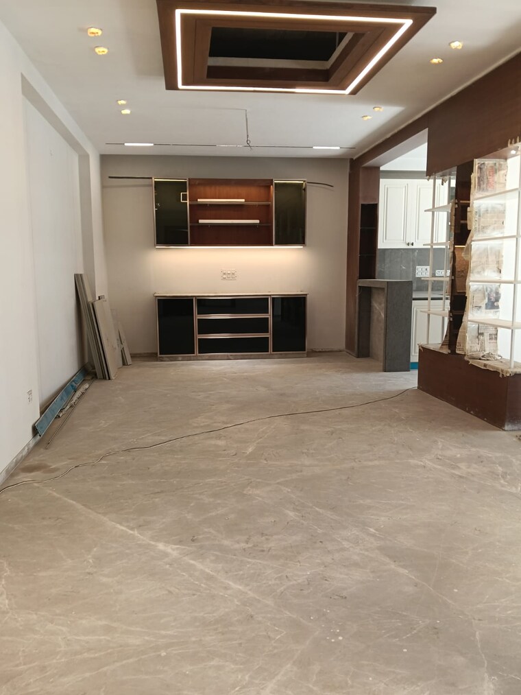  Parking, ansal-plaza-sector-23 4 Bedroom 2910 Sq.Ft. Builder Floor In Sector 23 Gurgaon 9596923