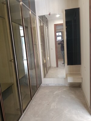 Building Lobby in 4 BHK Builder Floor at Ansal Plaza Sector-23, Sector 23 – for Sale