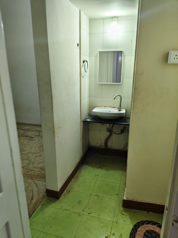 Bathroom, tulshi-vihar 1 Bedroom 560 Sq.Ft. Apartment In Aundh Pune 9596867