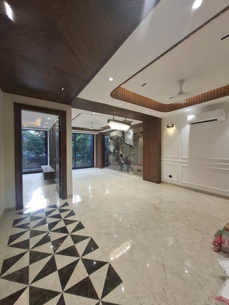 Living Room, suncity-township-gurgaon 6+ Bedroom 18000 Sq.Ft. Villa In Sector 54 Gurgaon 9596950