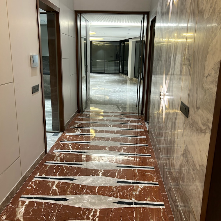 undefined, sector 3 Commercial Office Space 135 Sq.Mt. In Sector 3 Noida 9596862