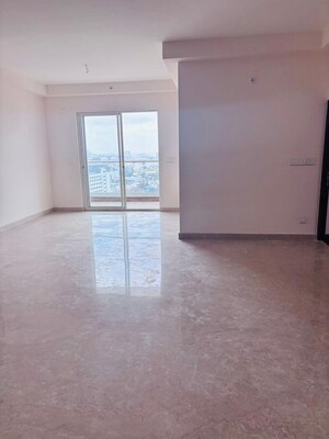 Room in 4 BHK Apartment at Aurobindo Kohinoor, Serilingampally – for Sale