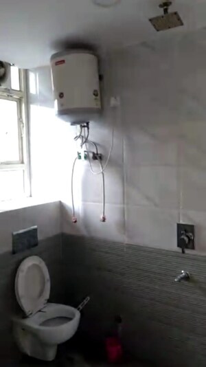 Bathroom in 3.5 BHK Apartment at Sector 6 Dwarka – for Rent