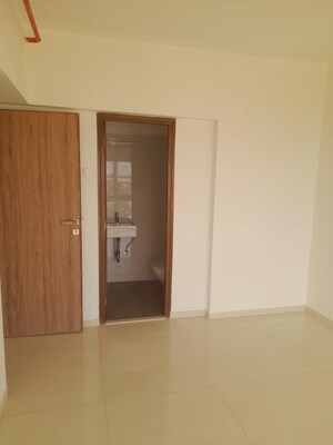 Room in 2 BHK Apartment at Omkar Veda Exclusive, Parel – for Rent