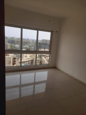 Room in 2 BHK Apartment at Omkar Veda Exclusive, Parel – for Rent