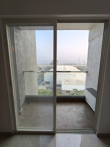 Room in 1 BHK Apartment at Vilas Javdekar Yashone Eternitee, Hinjewadi – for Rent