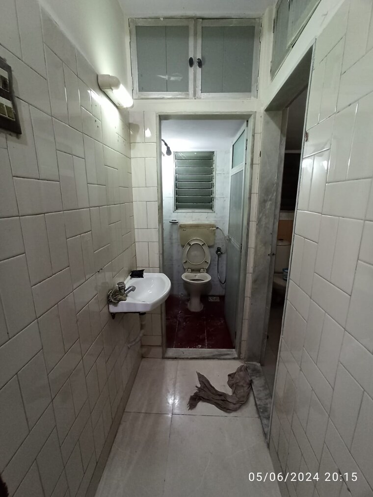 Bathroom, geetanjali-apartment-andheri-east 2 Bedroom 620 Sq.Ft. Apartment In Andheri East Mumbai 9597096