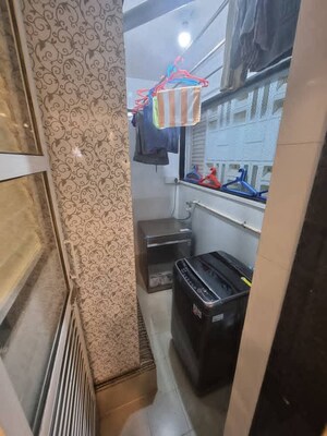  2 BHK Apartment at Shapoorji Pallonji Sarova Complex, Kandivali East – for Sale